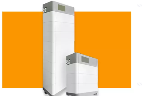 ソーラーパネルシステムの設計と安全性への配慮を備えた発電所